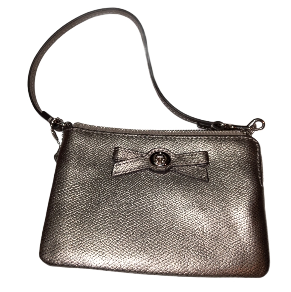 COACH silver turnlock corner side zipper